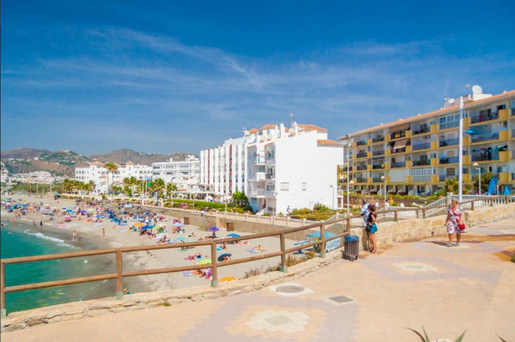 Casa Playa Torrecilla Villa Nerja Buitenkant foto